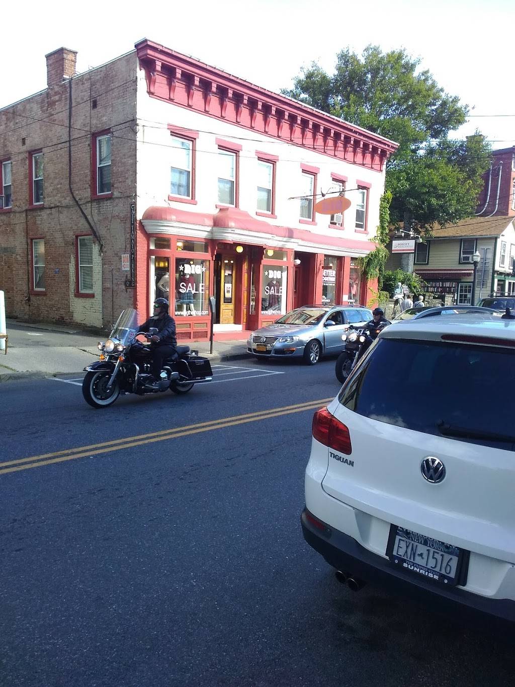 Rock Da Casbah | restaurant | 216 Main St, Saugerties, NY 12477, USA | 8452473929 OR +1 845-247-3929