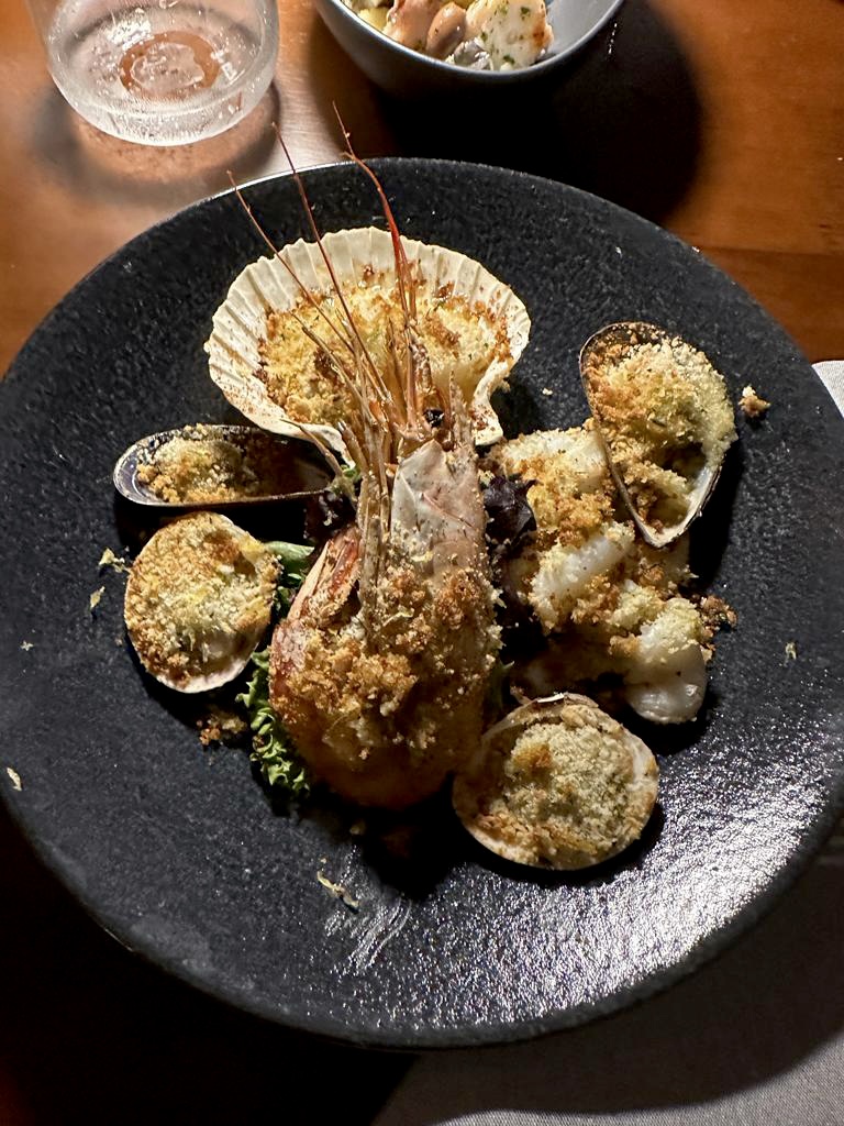 Nettuno Oysters & Seafood | restaurant | 1458 Washington Ave, Miami Beach, FL 33139, USA | 3053978293 OR +1 305-397-8293