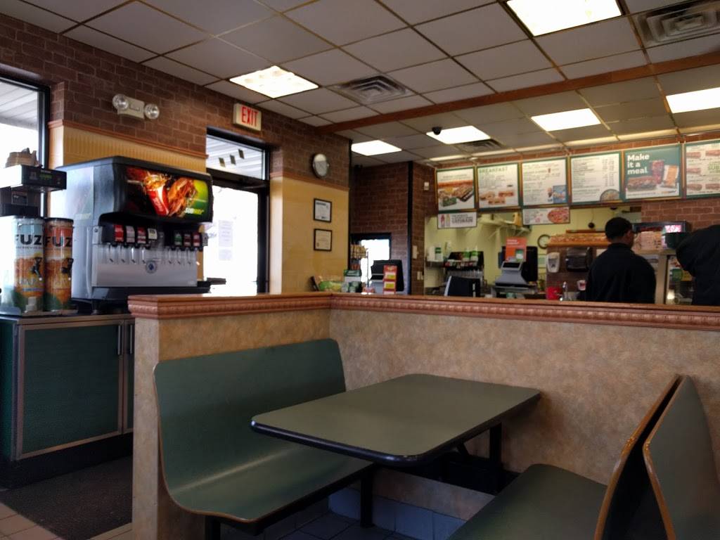 Subway | restaurant | 630 N Grand Ave E, Springfield, IL 62702, USA | 2177534054 OR +1 217-753-4054