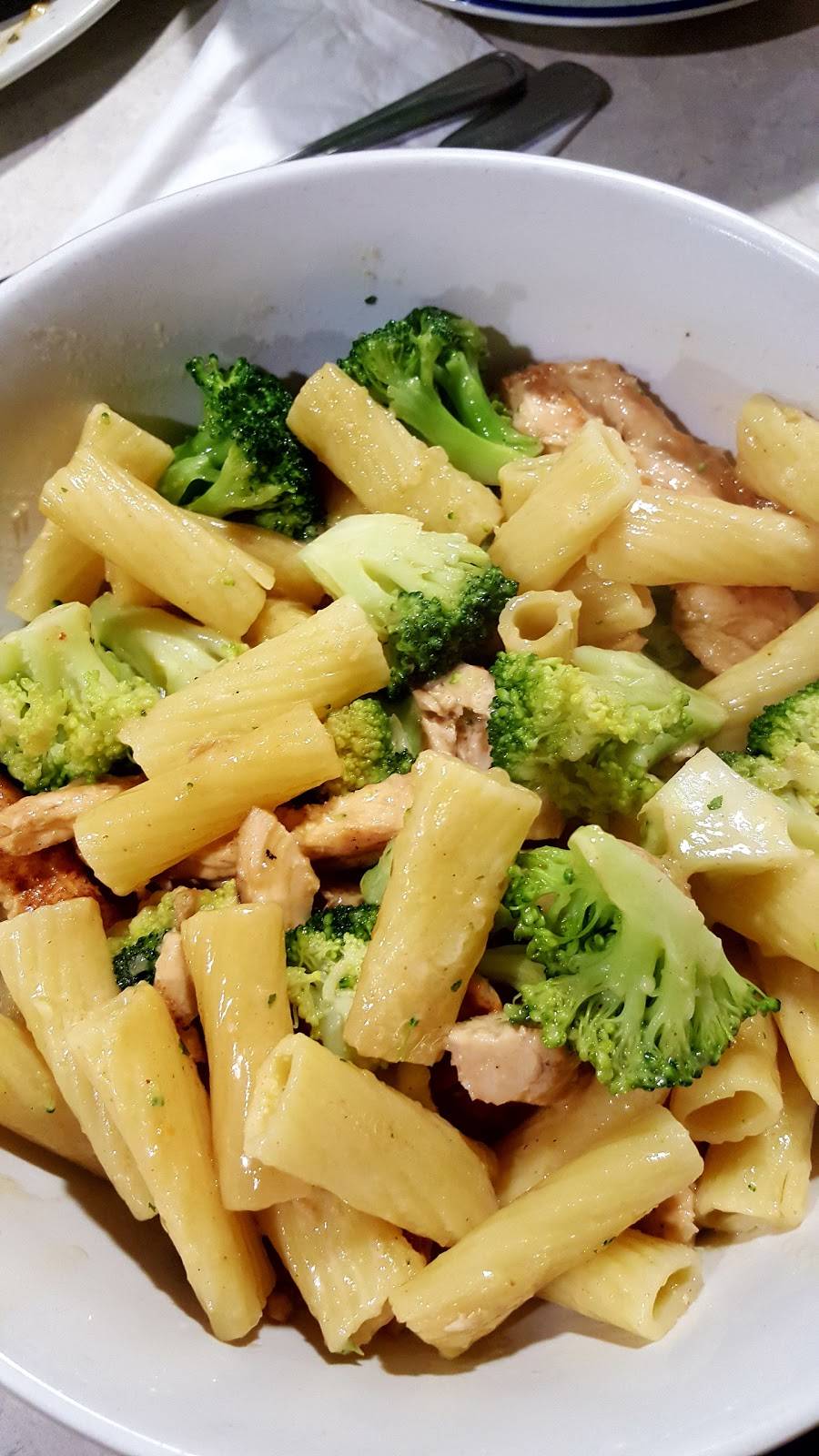 Eddies Gourmet | restaurant | 25920 Greenfield Rd, Oak Park, MI 48237, USA | 2489684060 OR +1 248-968-4060