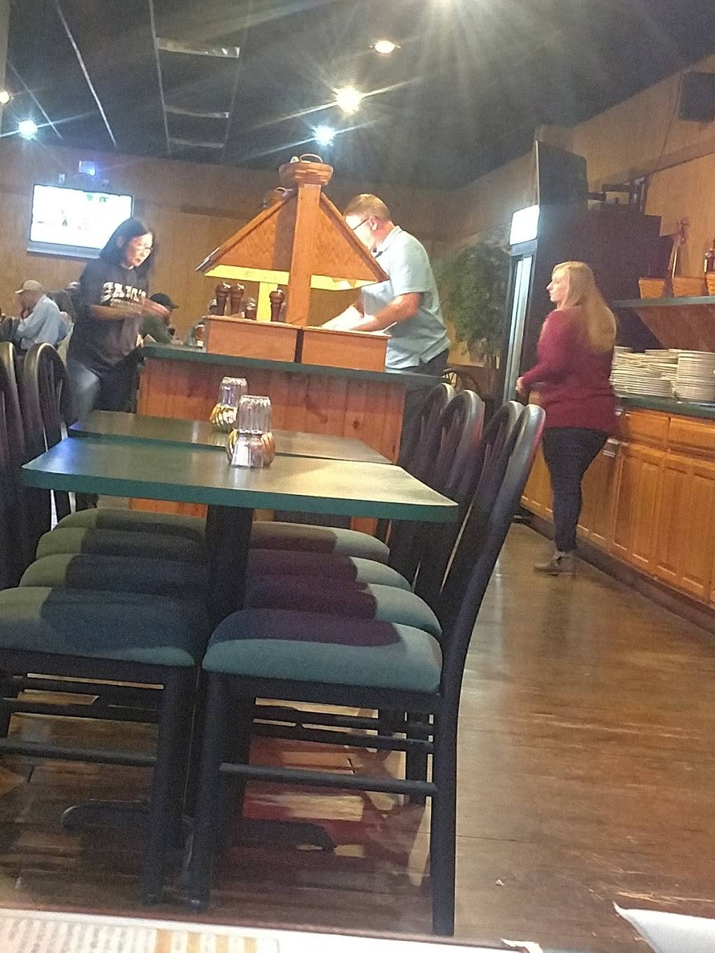 Sams Steakhouse | restaurant | 105 W Trefz Dr, Marshall, IL 62441, USA | 2178268123 OR +1 217-826-8123