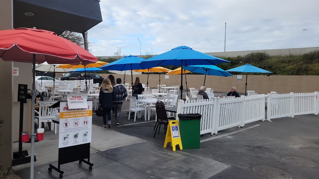 Perrys Cafe | cafe | 4620 Pacific Hwy, San Diego, CA 92110, USA | 6192917121 OR +1 619-291-7121