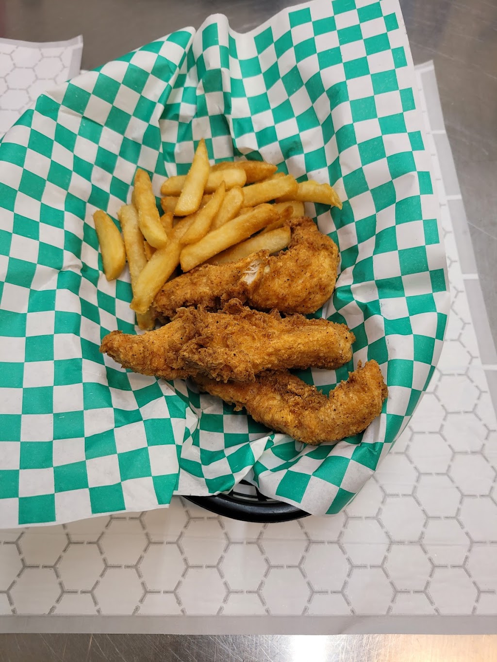 Stephs diner | restaurant | 2210 Old Williamsburg Rd Suite A, Yorktown, VA 23690, USA | 7578883261 OR +1 757-888-3261