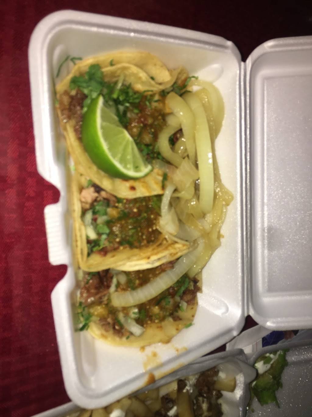 Tacos La Tapatia | restaurant | 8842 Limonite Ave, Riverside, CA 92509, USA | 9513601300 OR +1 951-360-1300
