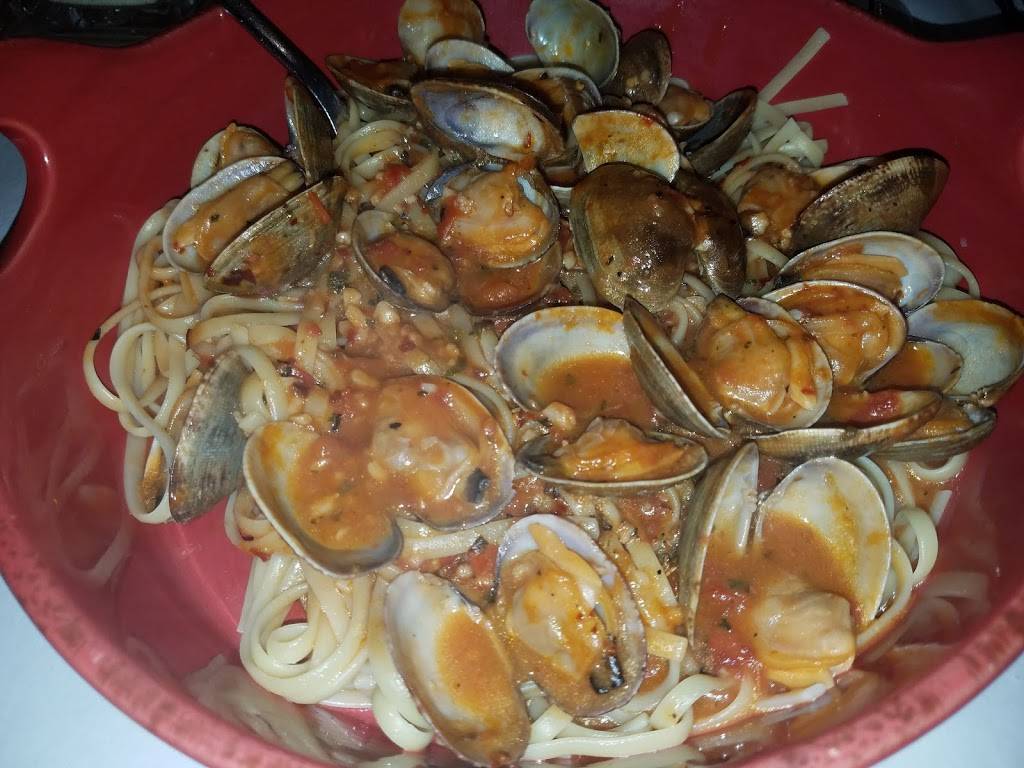 Labemis Tavern & Restaurant | restaurant | 109 N Main St, Crystal Lake, IL 60014, USA | 8154593336 OR +1 815-459-3336