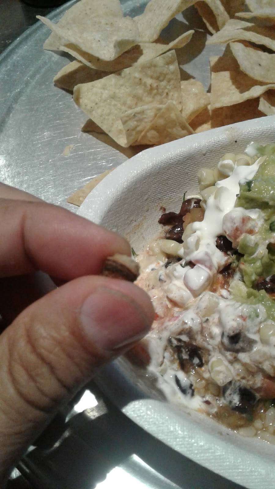 Chipotle Mexican Grill | restaurant | 5373 Touhy Avenue, Skokie, IL 60077, USA | 8477631580 OR +1 847-763-1580