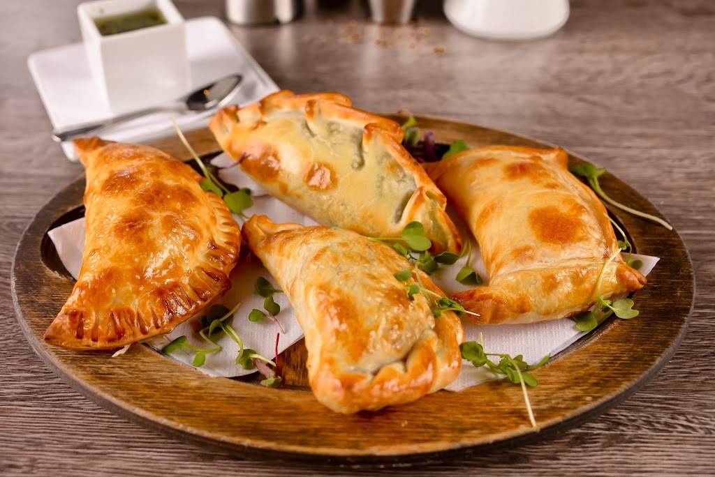 Casa España Tapas Y Vinos | restaurant | 14537 SW 5th St, Pembroke Pines, FL 33027, USA | 9543222234 OR +1 954-322-2234