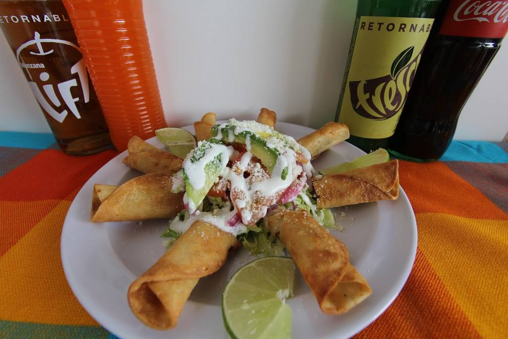 Birria Queen | restaurant | 2535 E Bell Rd #15, Phoenix, AZ 85032, USA | 6025952391 OR +1 602-595-2391