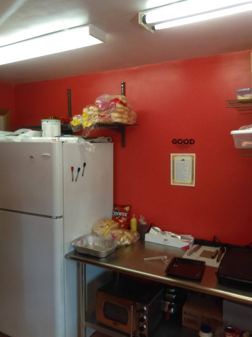 Oxford Coneys | restaurant | 1307 Oxford St, Fort Wayne, IN 46806, USA | 2602037381 OR +1 260-203-7381