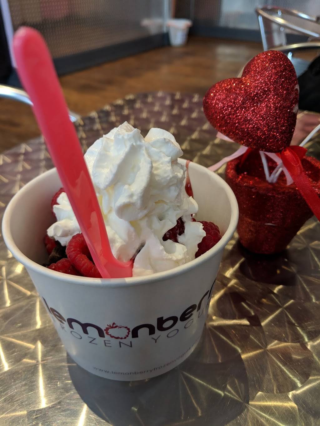 Lemonberry Frozen Yogurt | restaurant | 201 S Court St, Medina, OH 44256, USA | 3307210793 OR +1 330-721-0793