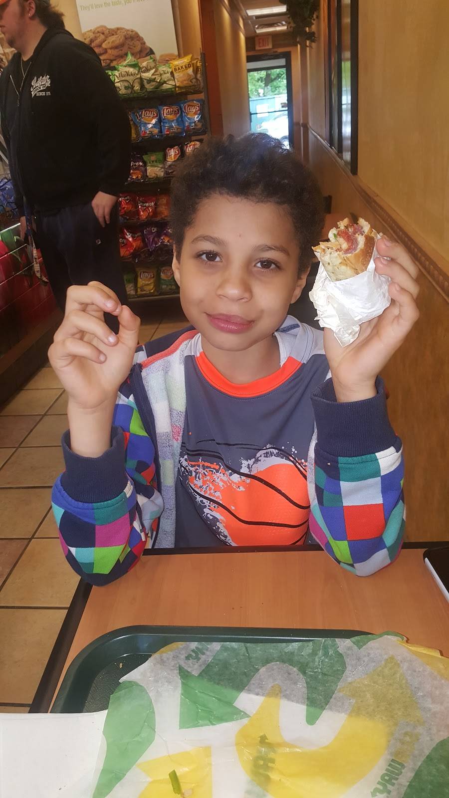 Subway Restaurants | restaurant | 581 Northfield Ave, West Orange, NJ 07052, USA | 9737365200 OR +1 973-736-5200