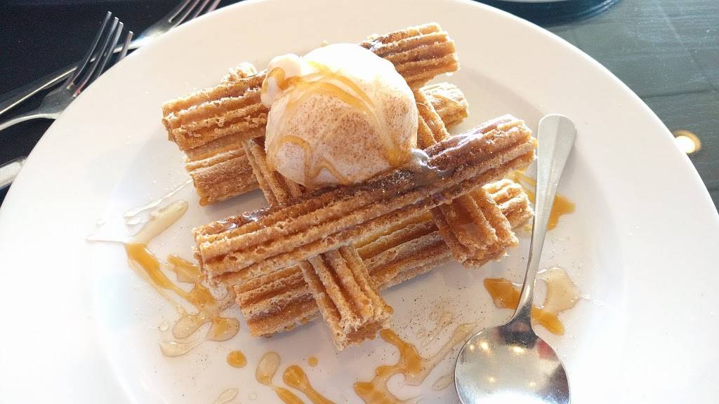 Papagallo Restaurant | restaurant | 87 Pleasant St, Attleboro, MA 02703, USA | 7742033532 OR +1 774-203-3532