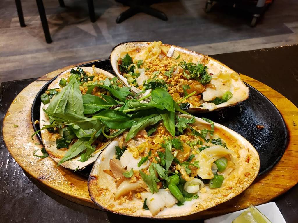 Oc House | restaurant | 4229 SE 82nd Ave #3, Portland, OR 97266, USA | 5038415610 OR +1 503-841-5610