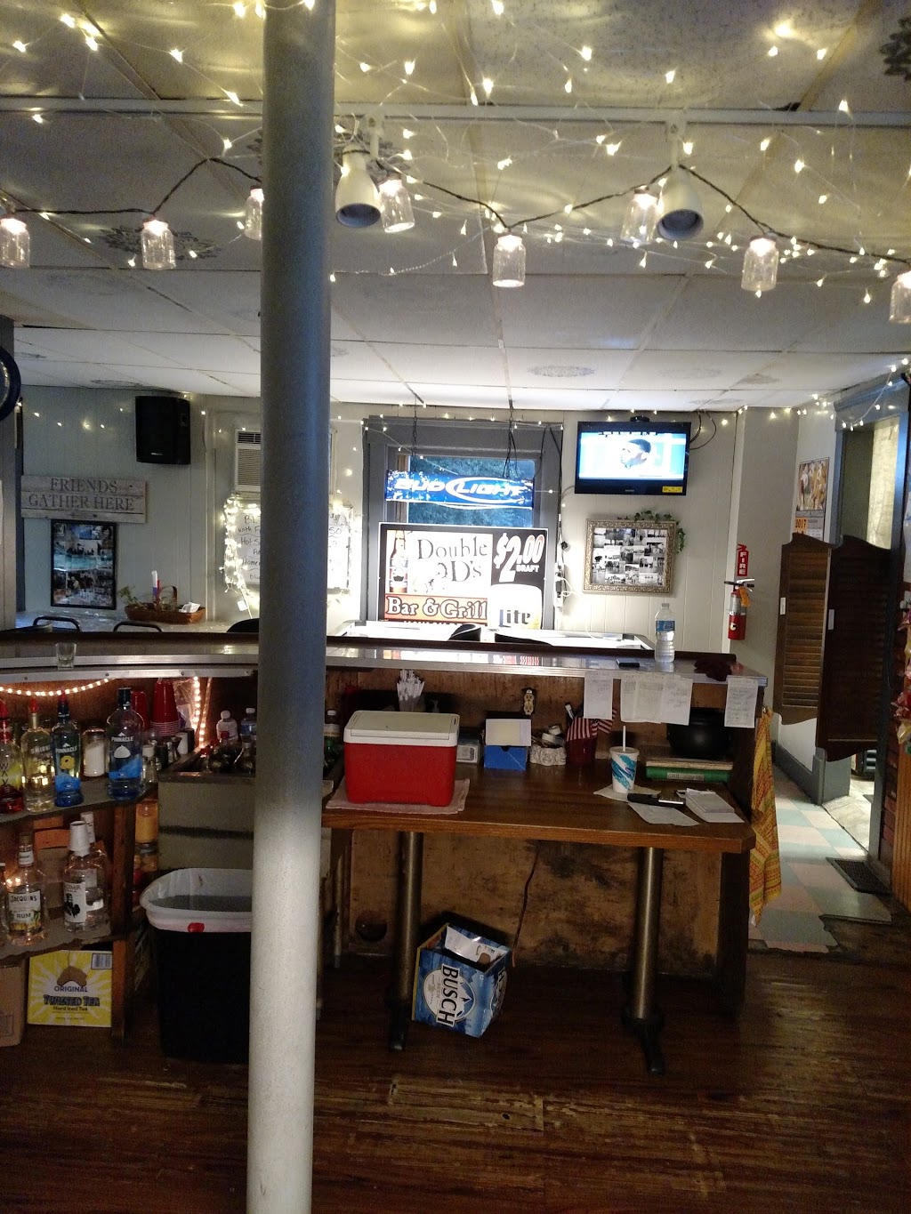 Double Ds Venango Hotel | restaurant | 21750 Cussewago St, Venango, PA 16440, USA | 8143984045 OR +1 814-398-4045