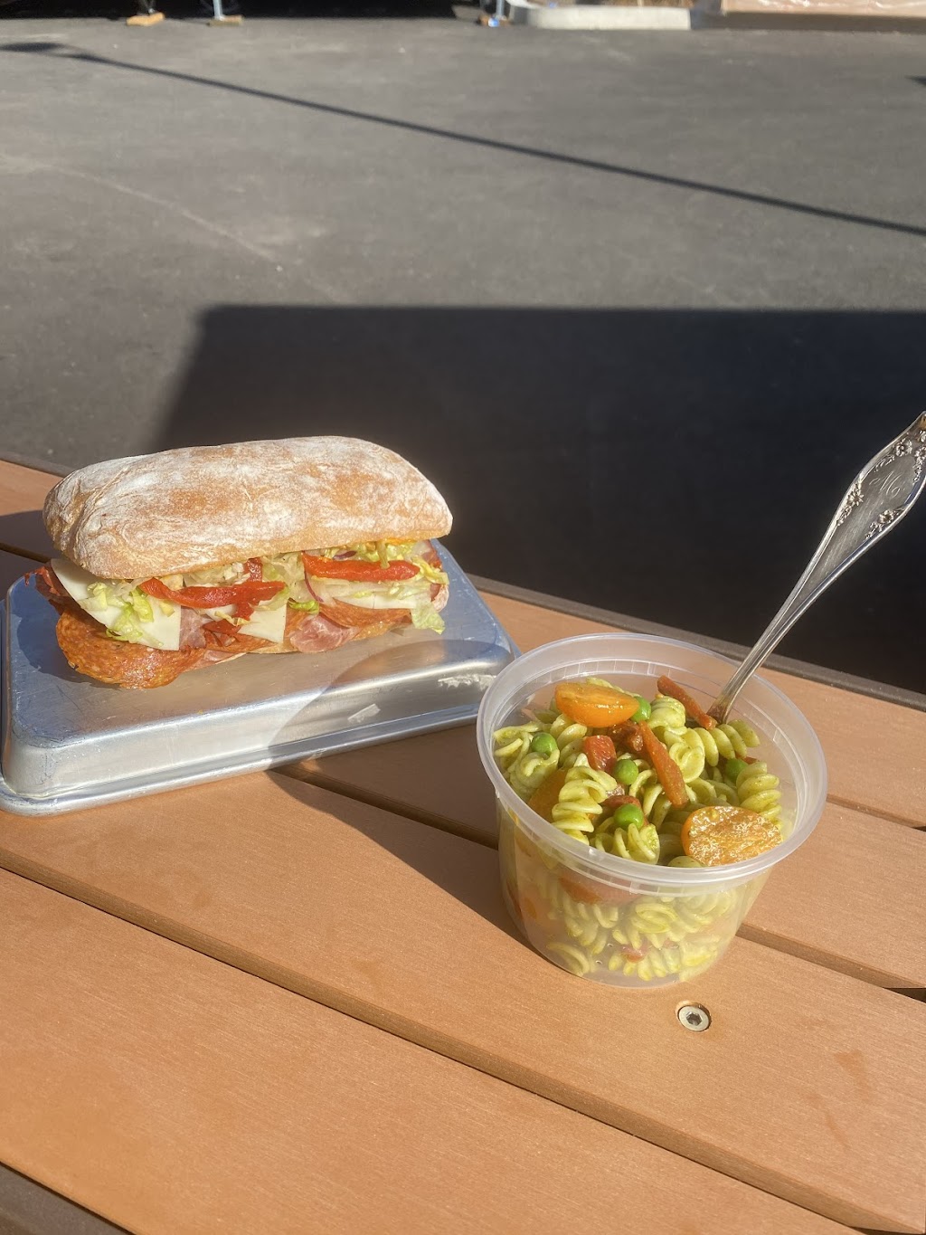 SUMMIT SHACK | restaurant | 3612 SE 82nd Ave, Portland, OR 97266, USA | 2033948383 OR +1 203-394-8383