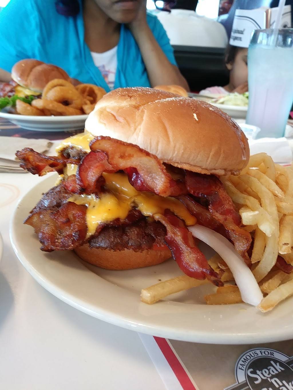 Steak n Shake | restaurant | 16110 S Harlem Ave, Tinley Park, IL 60477, USA | 7088029372 OR +1 708-802-9372