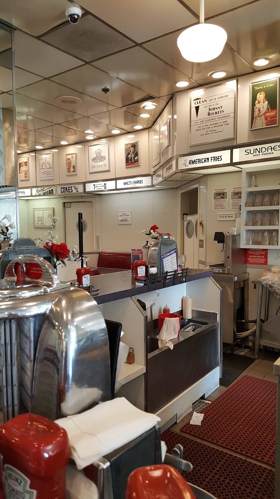 Johnny Rockets | restaurant | 75 Middlesex Turnpike, Burlington, MA 01803, USA | 7812732727 OR +1 781-273-2727