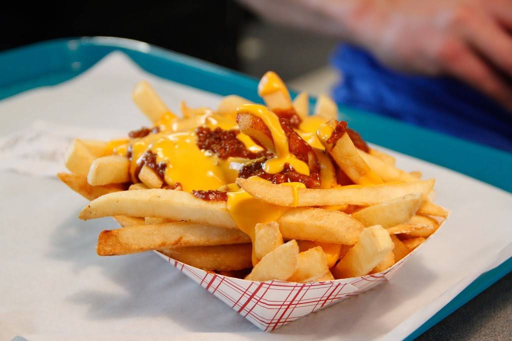 Polk-A-Dot Drive In | restaurant | 222 N Front St, Braidwood, IL 60408, USA | 8154583377 OR +1 815-458-3377