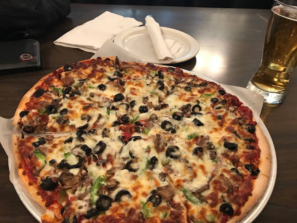 A & A Pagliais Pizza | restaurant | 302 E Bloomington St, Iowa City, IA 52245, USA | 3193515073 OR +1 319-351-5073