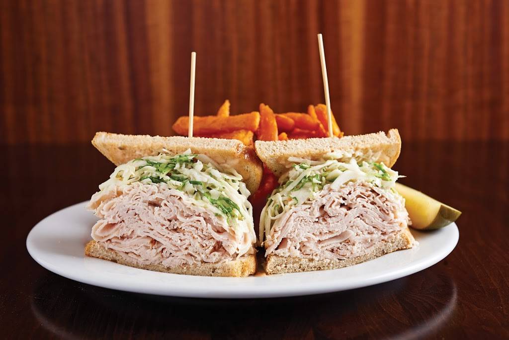 Giovanni Pastrami | restaurant | 227 Lewers St, Honolulu, HI 96815, USA | 8089232100 OR +1 808-923-2100