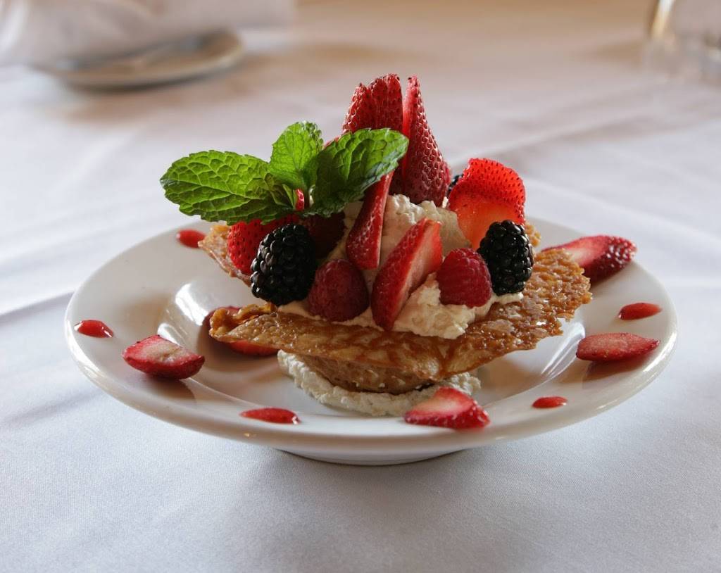 Public Landing Restaurant | restaurant | 200 W 8th St, Lockport, IL 60441, USA | 8158386500 OR +1 815-838-6500