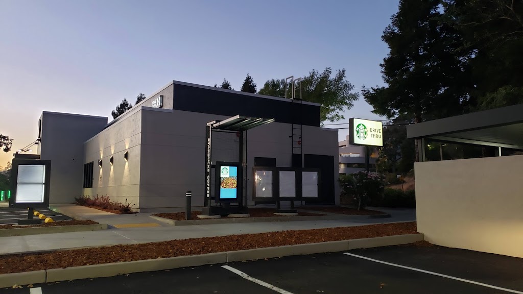 Starbucks | cafe | 7145 Redwood Blvd, Novato, CA 94945, USA | 4152096195 OR +1 415-209-6195