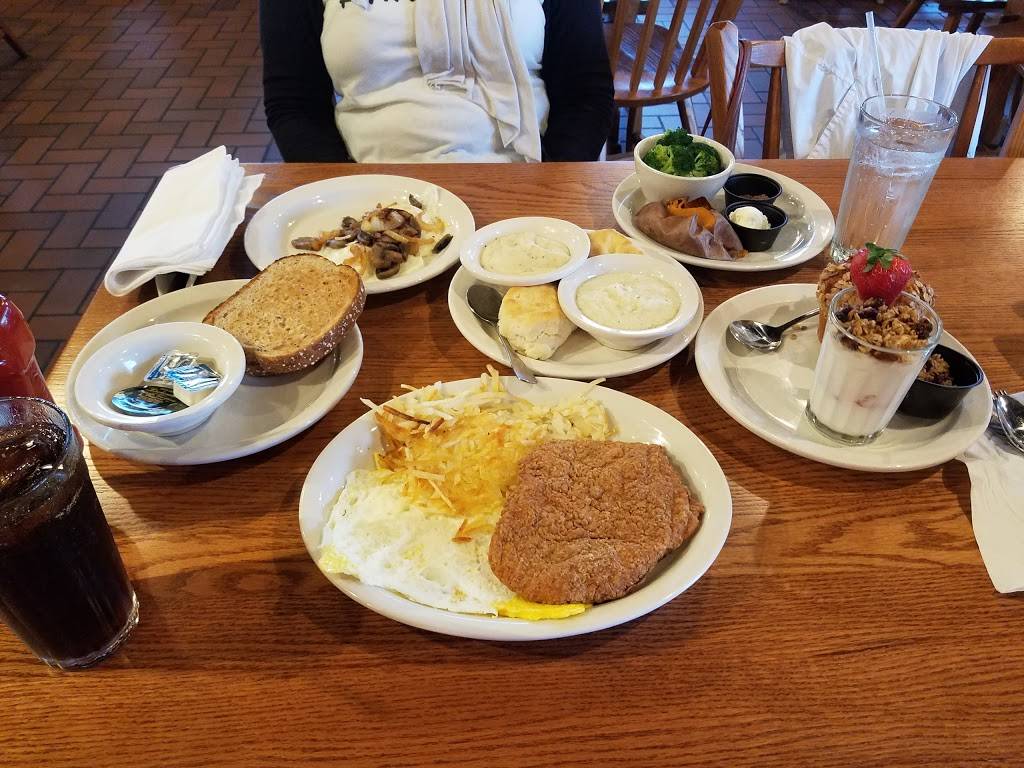 Cracker Barrel Old Country Store | restaurant | 1313 Hilliard Rome Rd, Columbus, OH 43228, USA | 6148782027 OR +1 614-878-2027