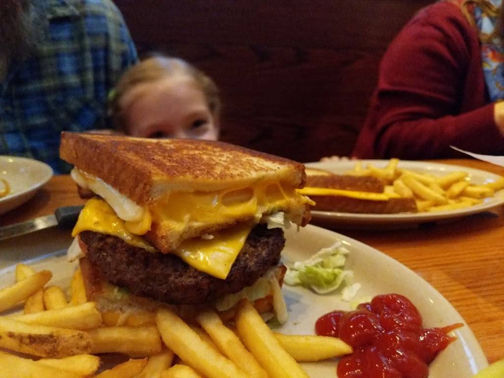 Tullys Good Times Watertown | restaurant | 1050 Arsenal St, Watertown, NY 13601, USA | 3157851999 OR +1 315-785-1999