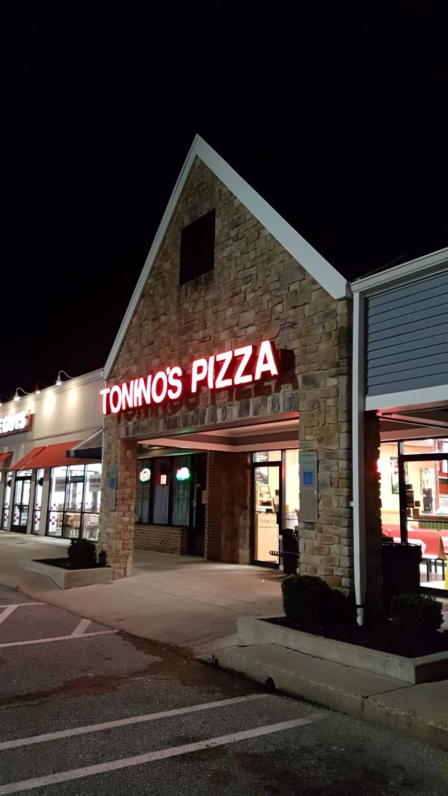 Toninos Pizza | restaurant | 5106 Jonestown Rd, Harrisburg, PA 17112, USA | 7176578672 OR +1 717-657-8672