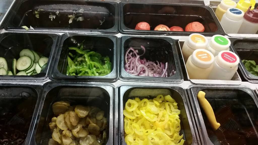 Subway | restaurant | 1657 A E 6th St, Beaumont, CA 92223, USA | 9518452070 OR +1 951-845-2070