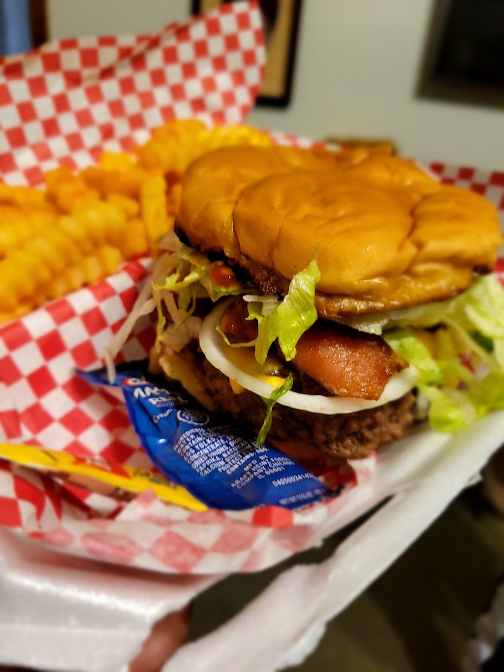 TRINAS SEAFOOD AND MORE | restaurant | 3400 McGehee Rd, Montgomery, AL 36111, USA | 3344094233 OR +1 334-409-4233