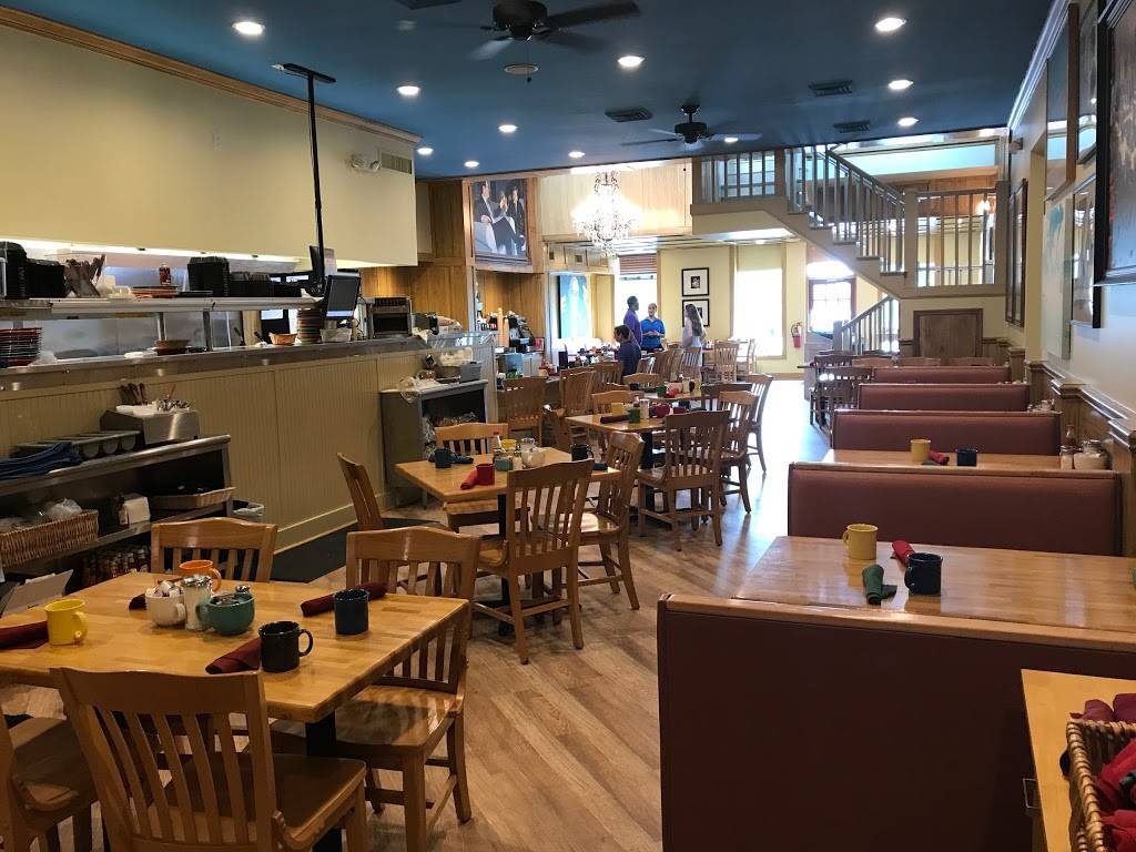 J. Christophers | restaurant | 10 Kings Cir NE, Atlanta, GA 30305, USA | 4049170350 OR +1 404-917-0350