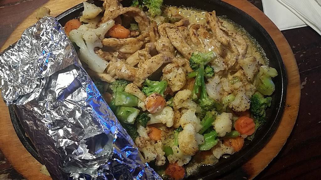 El Vaquero Authentic Mexican Restaurant | restaurant | 2412 S Main St, Joplin, MO 64804, USA | 4175530446 OR +1 417-553-0446