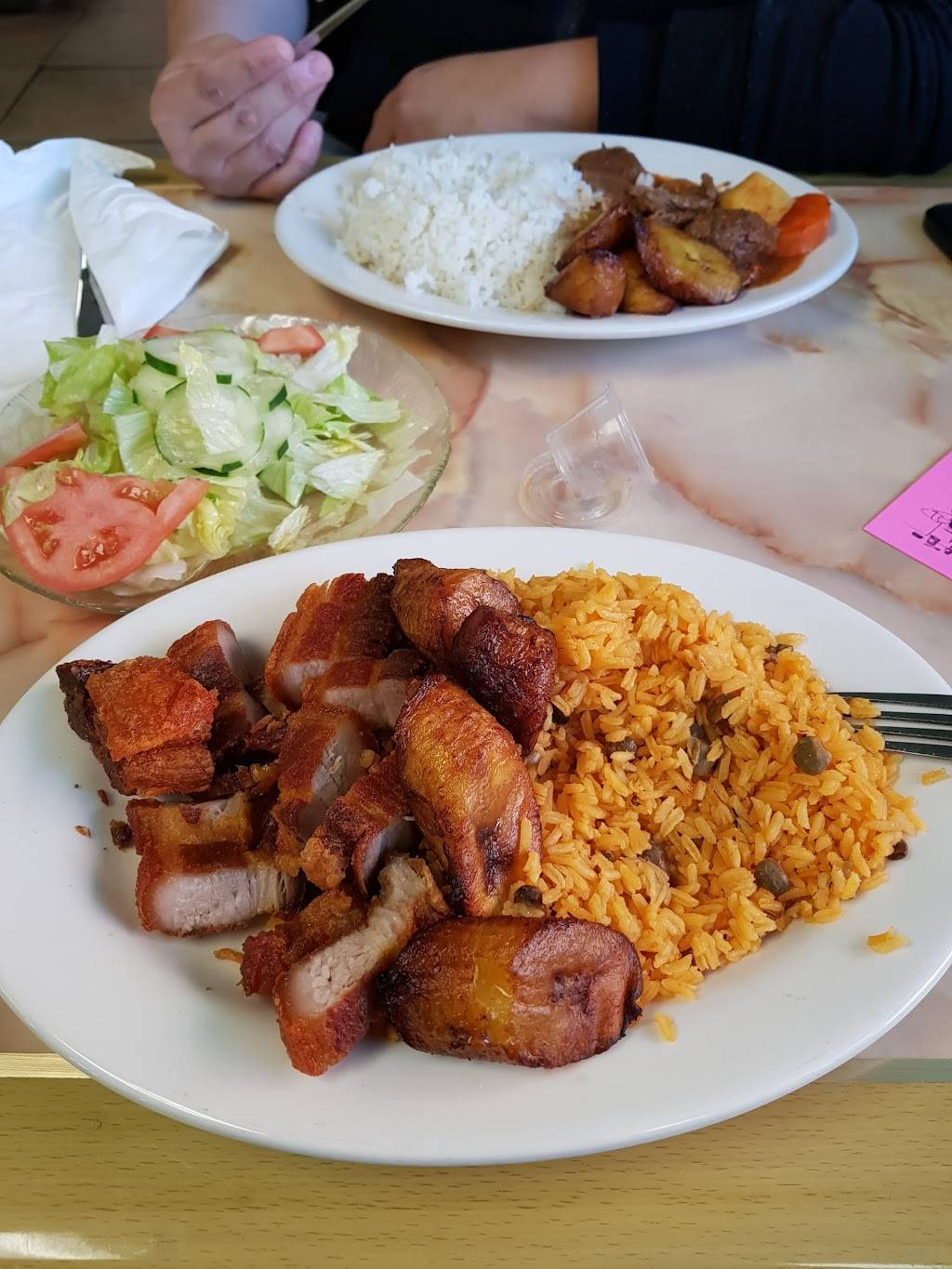 El Castillo Del Caribe | restaurant | 346 Ridge Ave, Allentown, PA 18102, USA | 6107762014 OR +1 610-776-2014