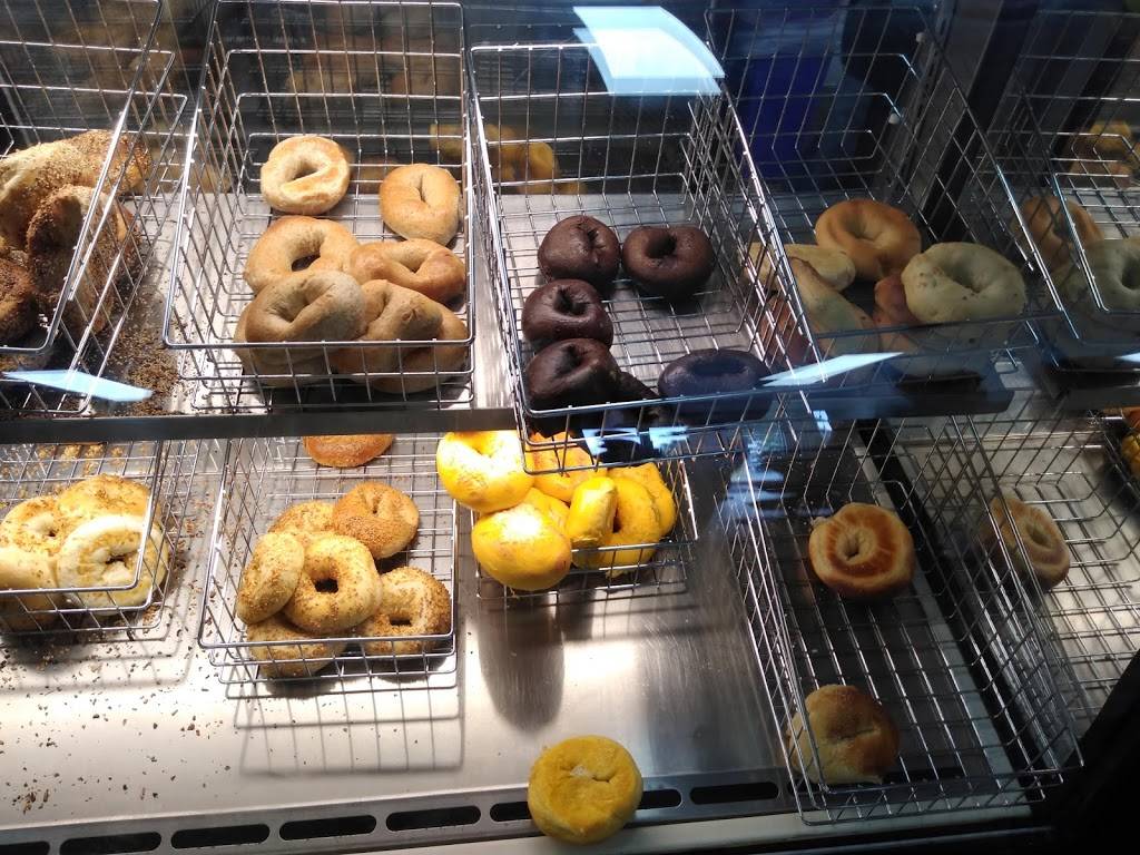 Bronx Bagel & Deli | restaurant | 230 S Powerline Rd, Deerfield Beach, FL 33442, USA | 7542277276 OR +1 754-227-7276