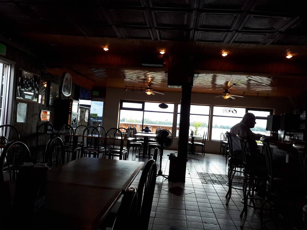 The Regatta Bar | restaurant | 6062 River Rd, East China, MI 48054, USA | 8107658414 OR +1 810-765-8414