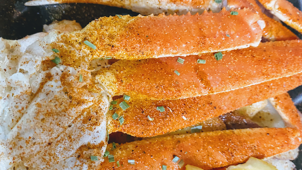 Local Steamer Seafood Market | restaurant | 14656 Front Beach Rd, Panama City Beach, FL 32413, USA | 8508669330 OR +1 850-866-9330