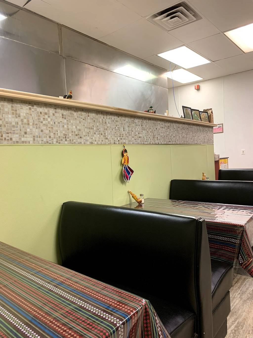 Gueros Mexican Food | restaurant | 13635 Northline Rd, Southgate, MI 48195, USA | 7342464858 OR +1 734-246-4858