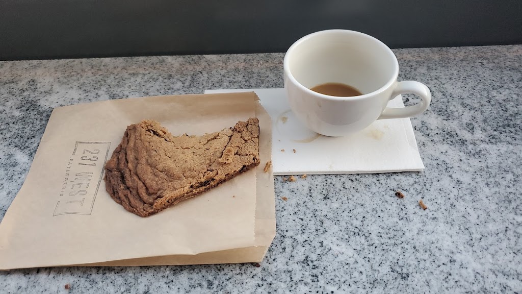 231 West Patisserie | restaurant | 231 W Washington St, Marquette, MI 49855, USA | 9062730100 OR +1 906-273-0100