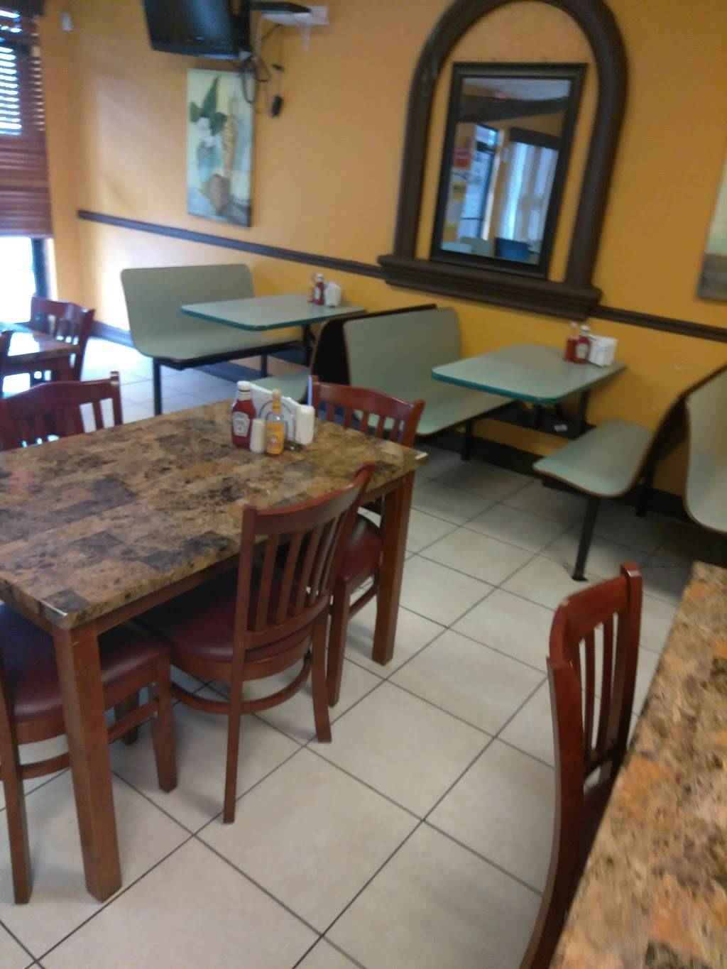 RC | Caribbean Restaurant | restaurant | 3760 NE 3rd Ave, Pompano Beach, FL 33064, USA | 9549333280 OR +1 954-933-3280