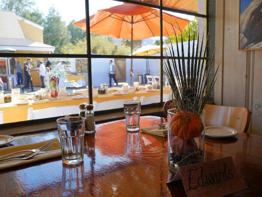 29 Palms Inn | restaurant | 73950 Inn Ave, Twentynine Palms, CA 92277, USA | 7603673505 OR +1 760-367-3505