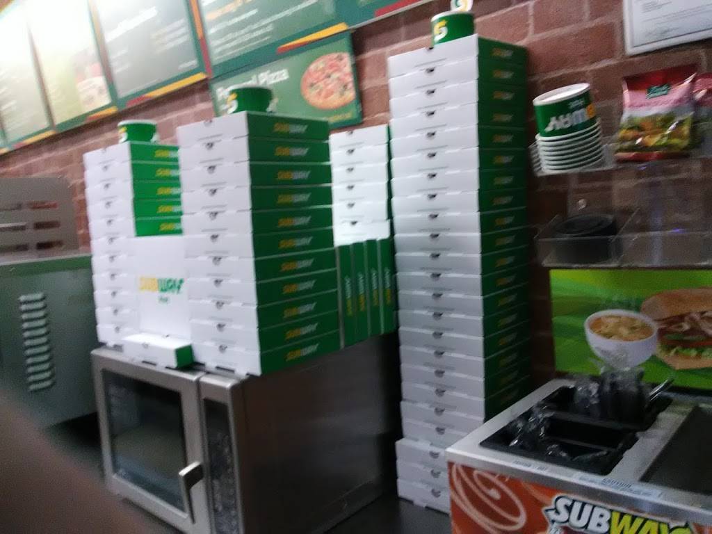 Subway Restaurants | restaurant | 9629 Countryside Center Ln, Knoxville, TN 37931, USA | 8657695212 OR +1 865-769-5212