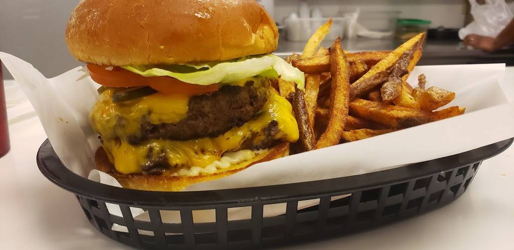 Tracks End Restaurant | restaurant | 8538 S Holland Rd, Chicago, IL 60620, USA | 7737293300 OR +1 773-729-3300