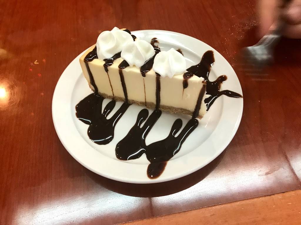 Oakwood Cafe | restaurant | 280 Liberty St, Walkerton, IN 46574, USA | 5745863724 OR +1 574-586-3724