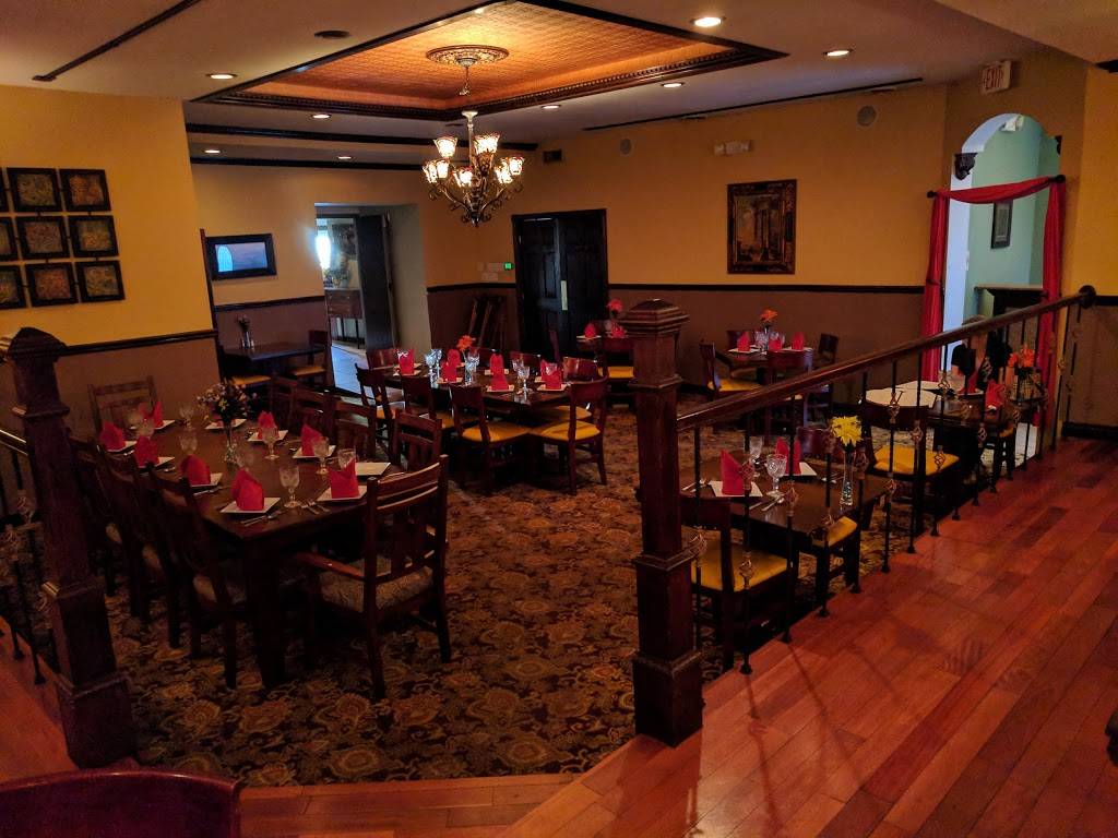 Casa Di Francescas | restaurant | 2022 Seneca St, Buffalo, NY 14210, USA | 7167839595 OR +1 716-783-9595