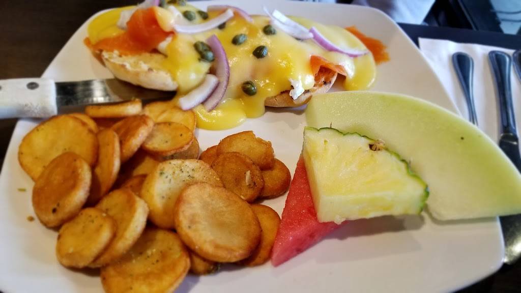 Restaurant italien Paolo Gattuso Laprairie | restaurant | 30 Boulevard Taschereau #110, La Prairie, QC J5R 5H7, Canada | 4504447272 OR +1 450-444-7272