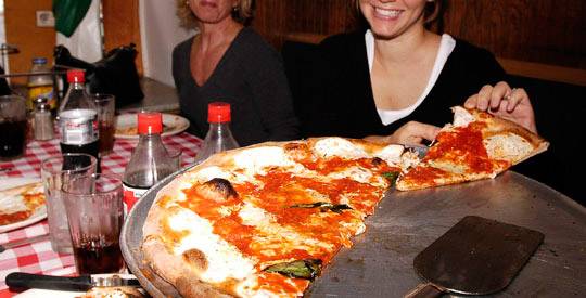 A Slice of Brooklyn - New Holland | restaurant | 808 E Main St, New Holland, PA 17557, USA | 7173550333 OR +1 717-355-0333