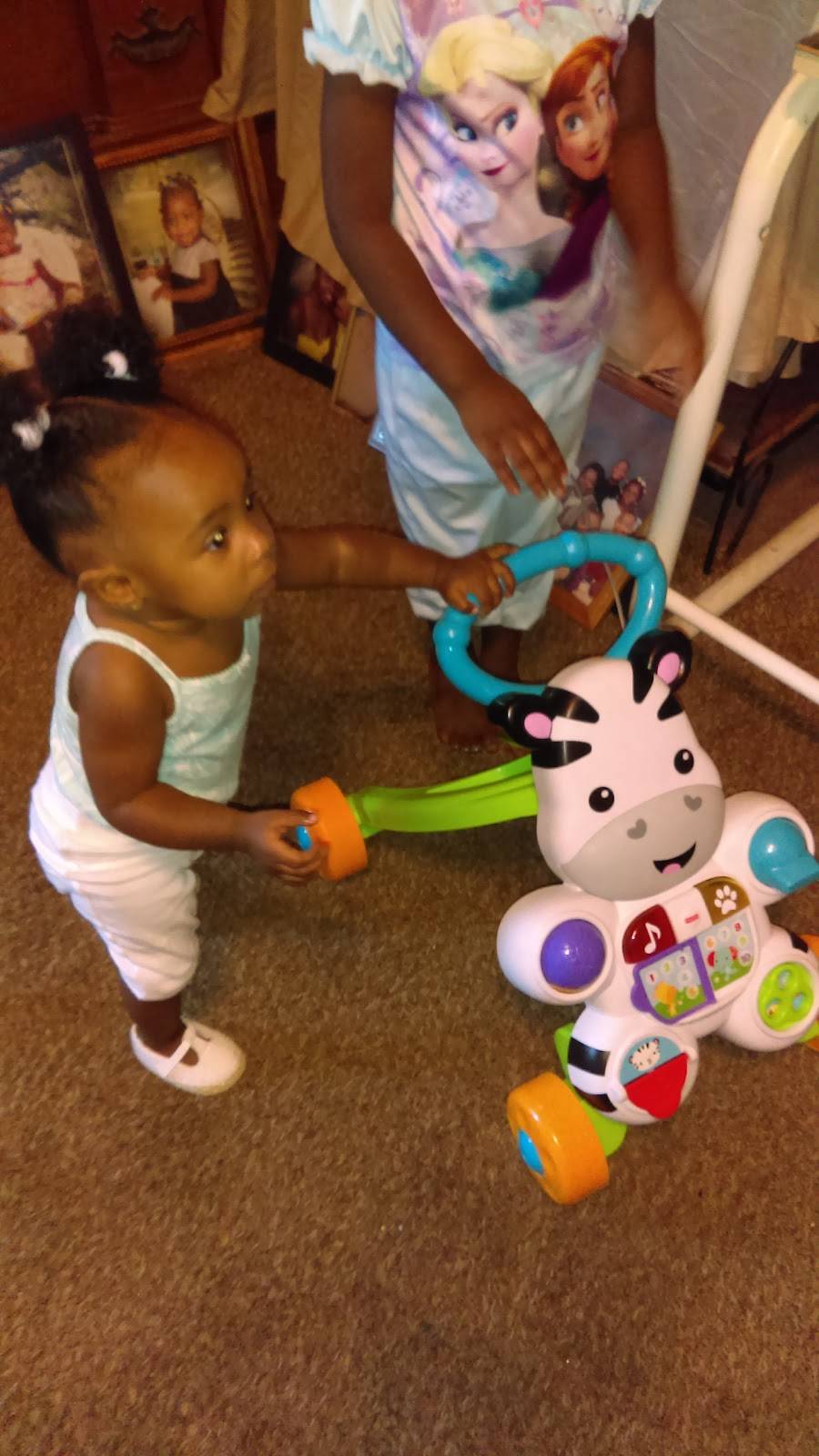 Jones Sausage & BBQ House | restaurant | 3139, 2827 Martin Luther King Dr, San Antonio, TX 78220, USA | 2102246999 OR +1 210-224-6999