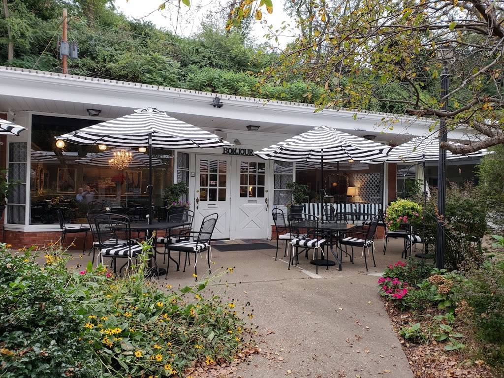 Bertrand Pittsburgh | restaurant | 1910 Cochran Rd, Pittsburgh, PA 15220, USA | 4128194417 OR +1 412-819-4417