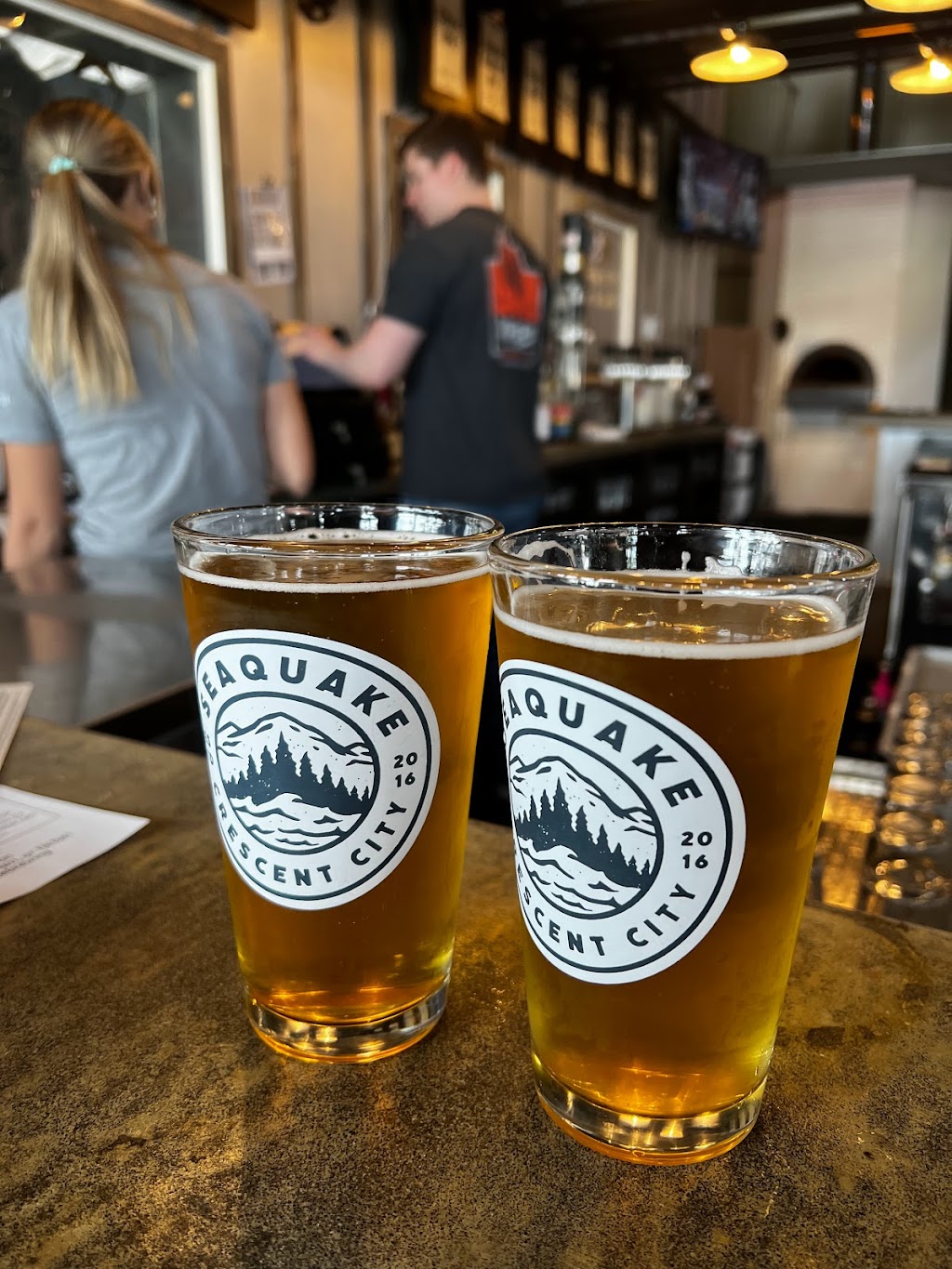 SeaQuake Brewing | restaurant | 400 Front St, Crescent City, CA 95531, USA | 7074654444 OR +1 707-465-4444